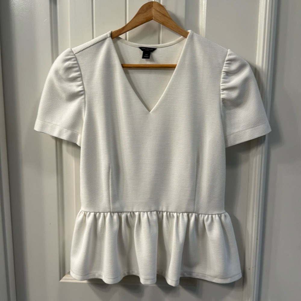 Ann Taylor white top, size XSP, NWOT